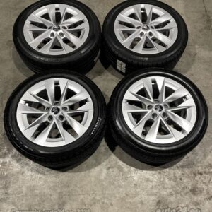   Ronal R17 ORIGINAL Skoda Pirelli Sotto Zero Winter 210 Serie2 (4 tk)